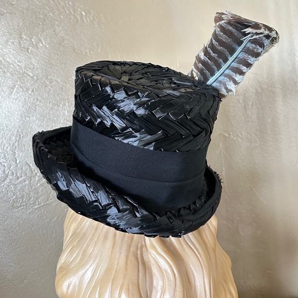 ENTICING 1960\'s BLACK STRAW TOP HAT + TALL CURLY FEATHERS & WIDE GROSGRAIN BAND main image 12